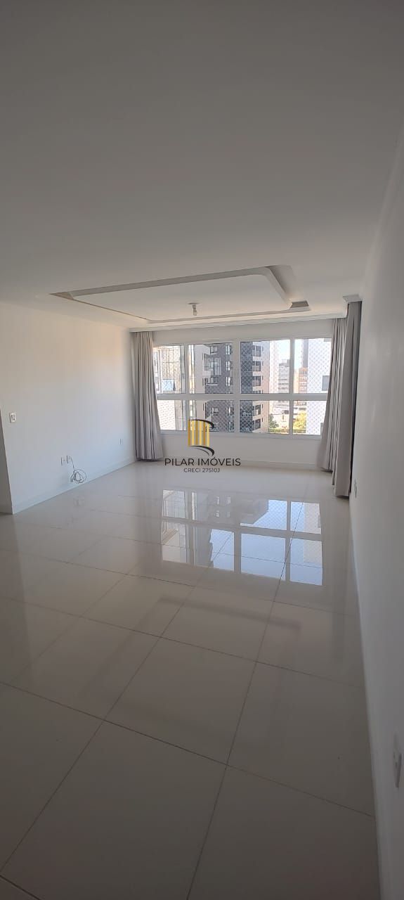 Apartamento com 03 Quartos e 02 vagas em Torres (01 suíte)