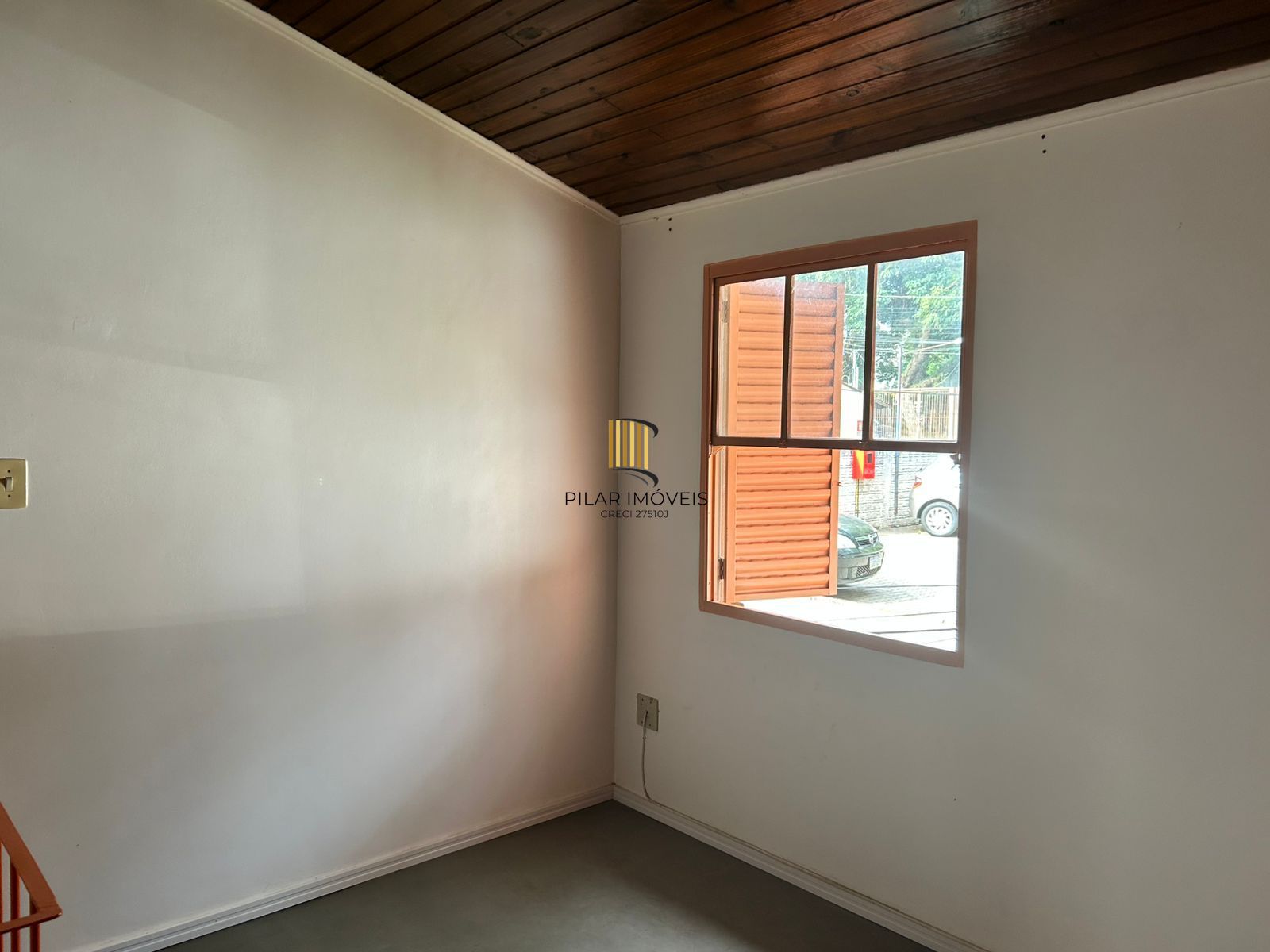 Casa 2 dormitórios no bairro Guarujá