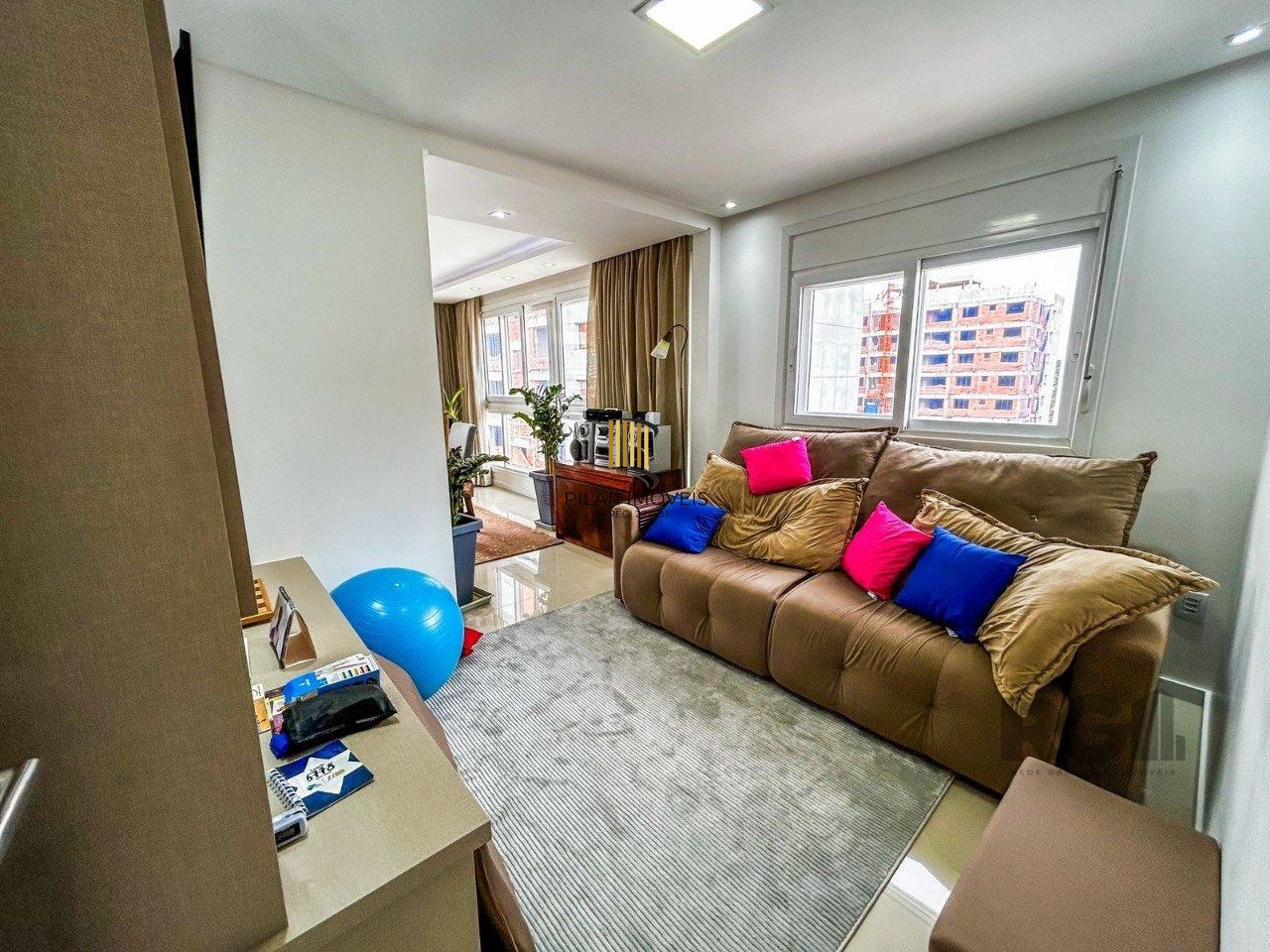 Apartamento de 03 dormitórios na Tristeza Zona Sul de Porto Alegre