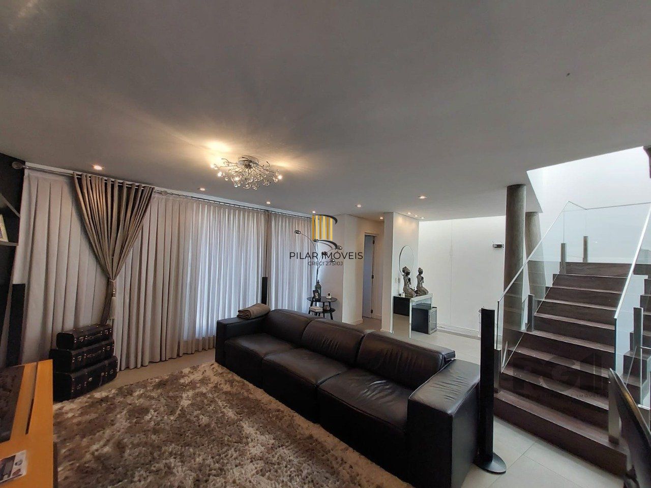 Casa para Venda - 296m², 3 dormitórios, sendo 1 suites, 3 vagas - Vila Nova, Porto Alegre