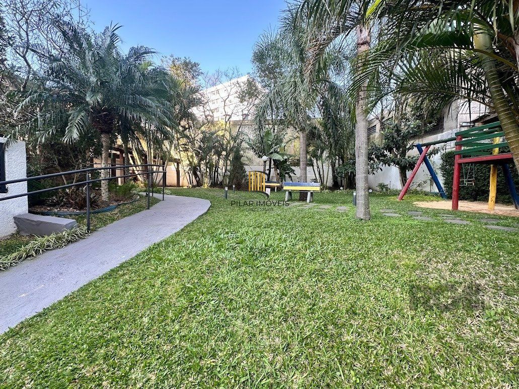 Apartamento 2 dormitórios no bairro Azenha