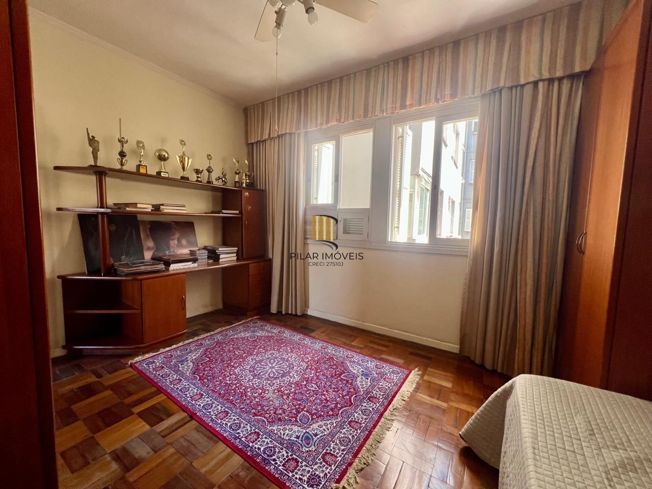 Apartamento 3 dormitórios com 80m2 no bairro Floresta.