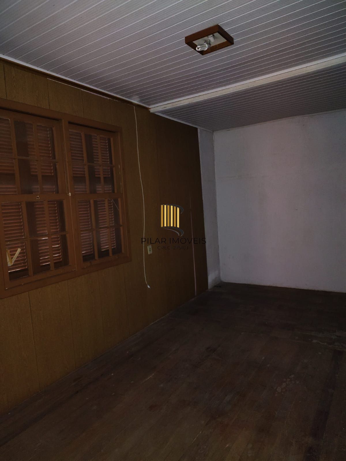 Casa com 03 quartos no Bairro São Pedro em Porto Alegre