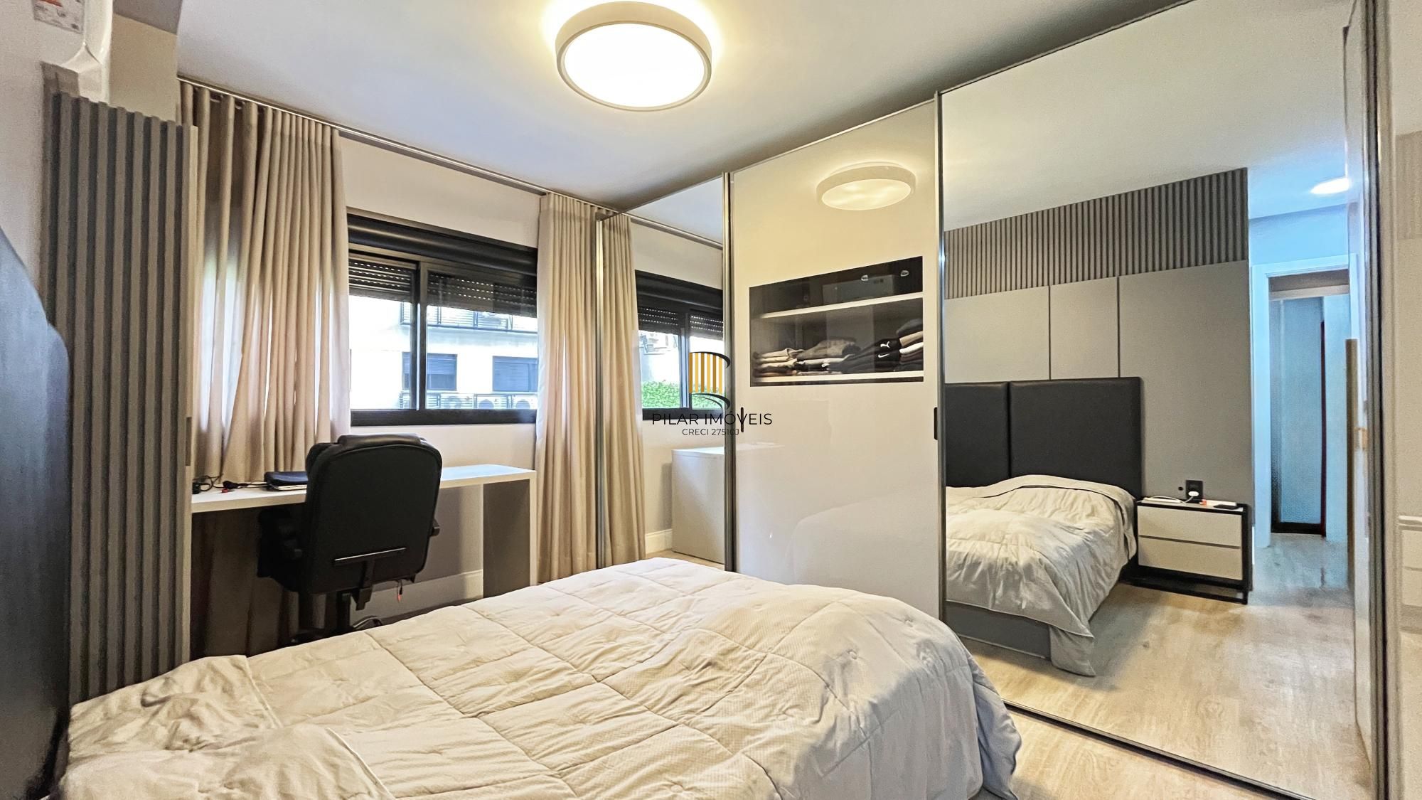 LINDO APARTAMENTO 3 DORMITÓRIOS NO MENINO DEUS