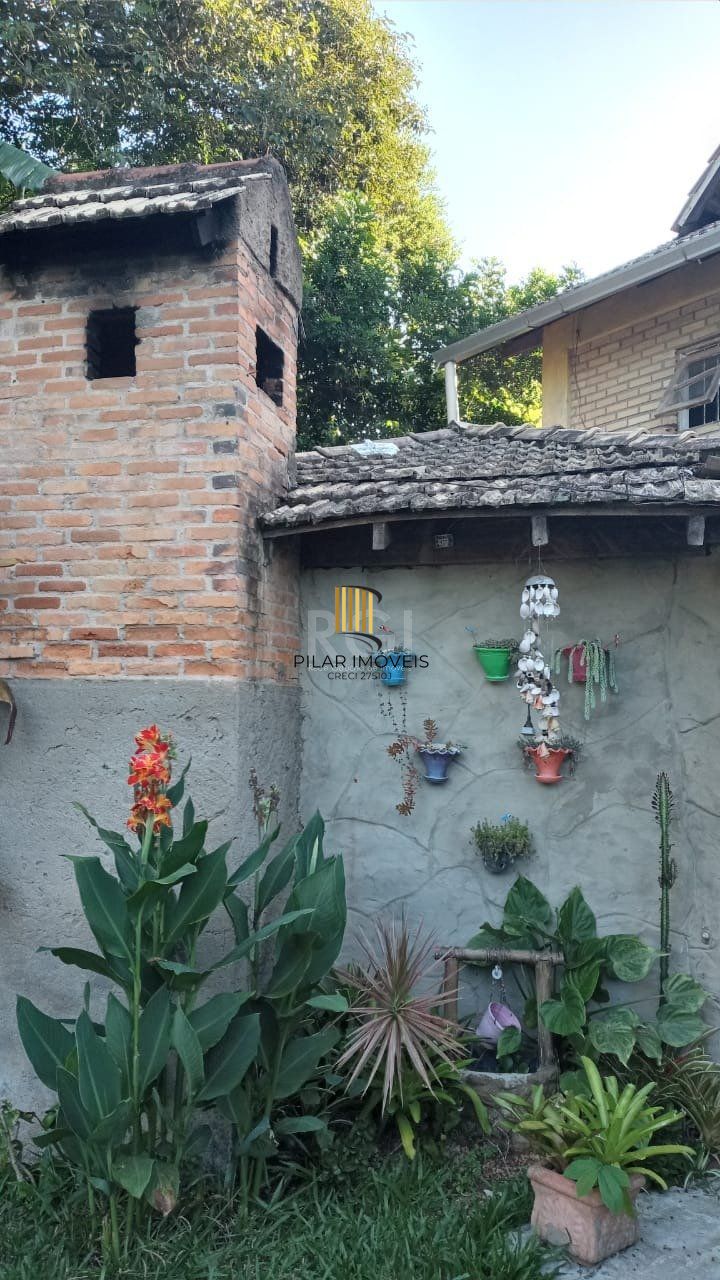 Casa com 3 dormitórios no bairro Olaria em Canoas