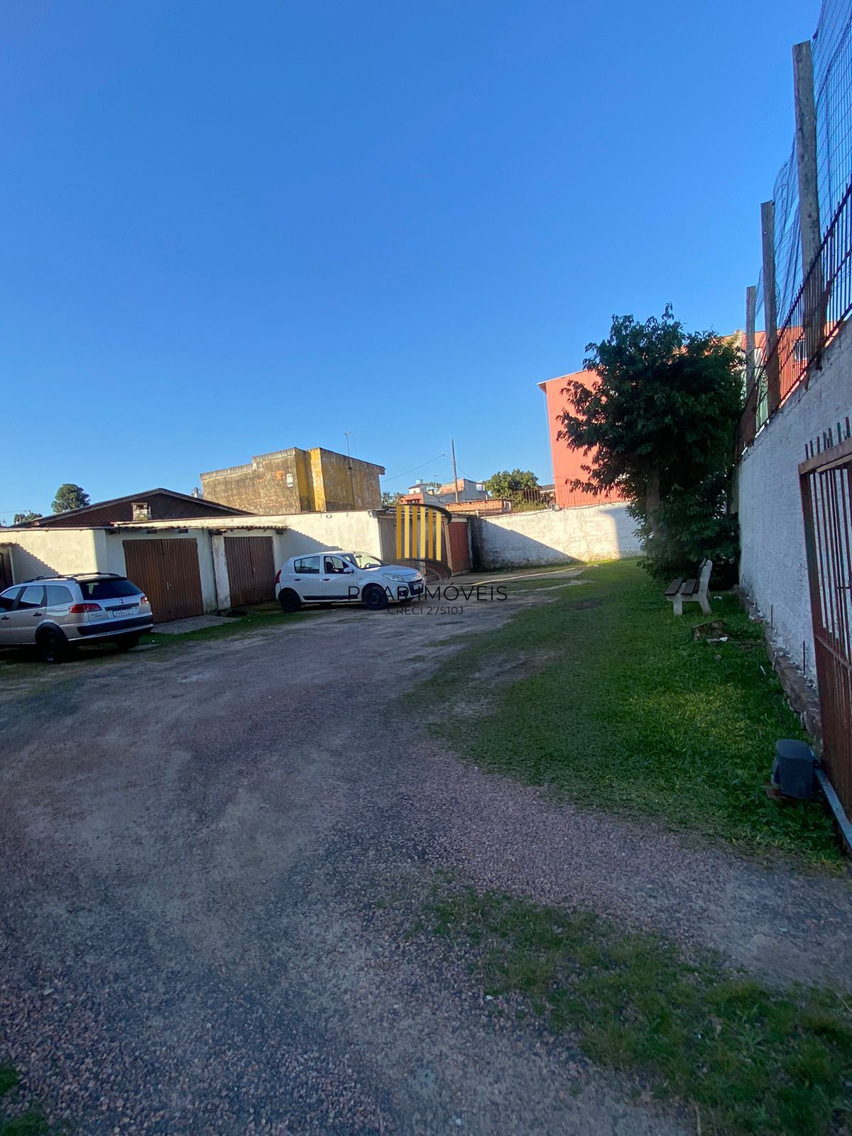 Apartamento com 02 quarto e 01 vaga, no Bairro Santa Rosa de Lima em POA