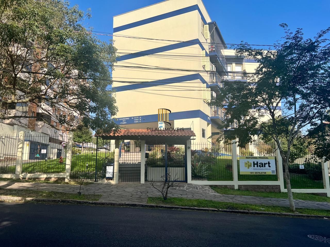 Apartamento 3 dormitorios, 1 suite, 2 vagas de garagem mais dependência de empregada no bairro tristeza. - Pilar Imóveis