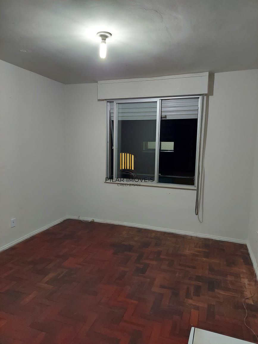 Apartamento de 2 dormitórios com estacionamento rotativo , ultimo andar sem elevador , com vista !
