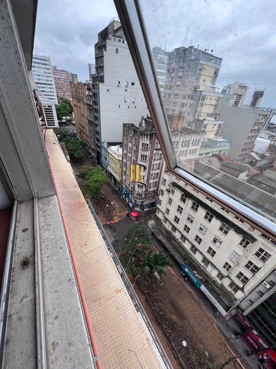Conjunto/Sala para Venda - 24m², 0 dormitórios, Centro Histórico, Porto Alegre