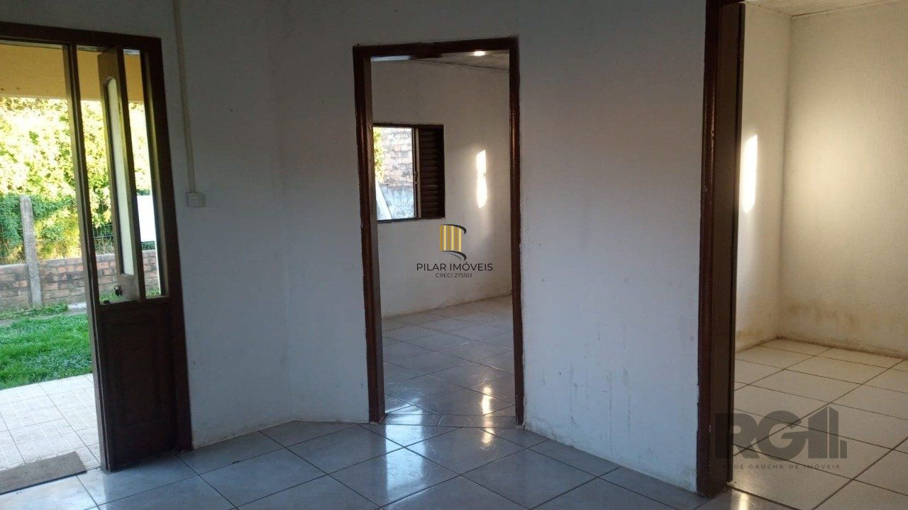 Casa à venda 2 dormitórios 3 vagas no Bairro Lami Porto Alegre RS
