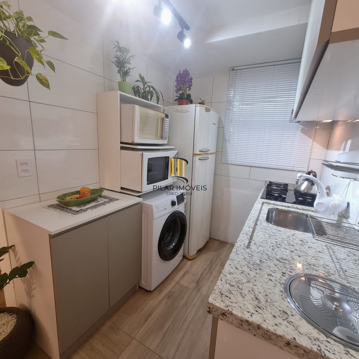 Apartamento Térreo com 02 quartos e 01 vaga no Bairro Campo Novo