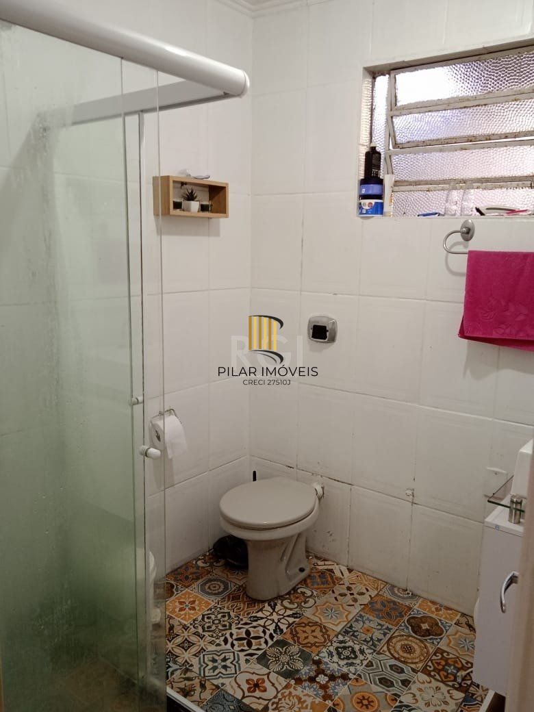 Casa para Venda - 140m², 5 dormitórios, 2 vagas - Cavalhada, Porto Alegre