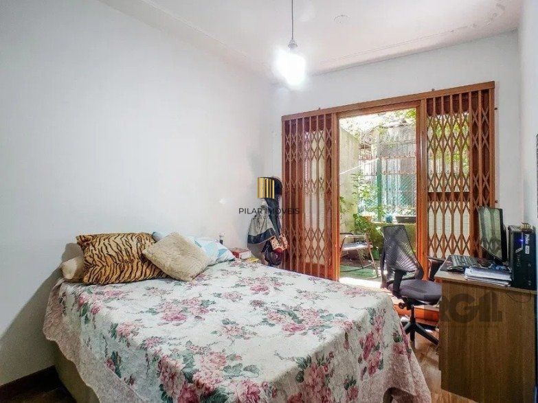 Apartamento Térreo com 02 dormitórios Na cidade Baixa em Porto Alegre/RS