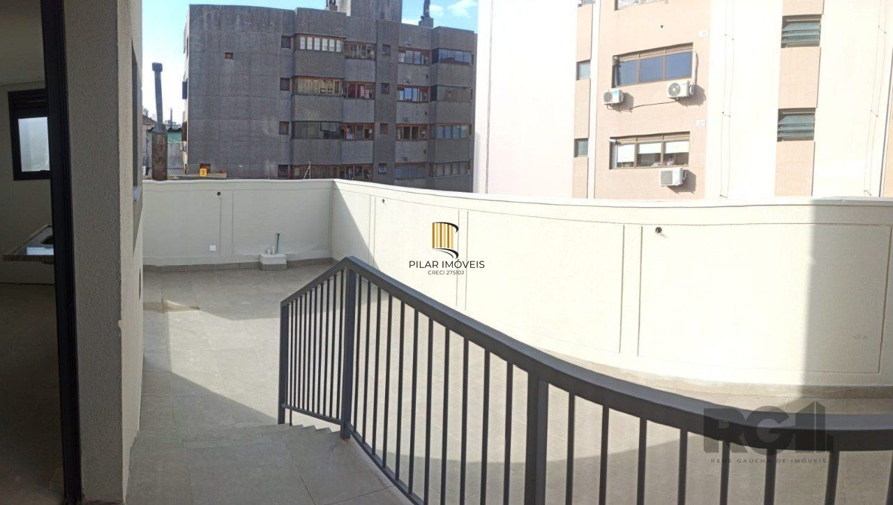 Grande OPORTUNIDADE!! Lindo Apartamento, com amplo Garden privado!!! Sua localização privilegiada, é com certeza um diferencial de destaque deste imóvel