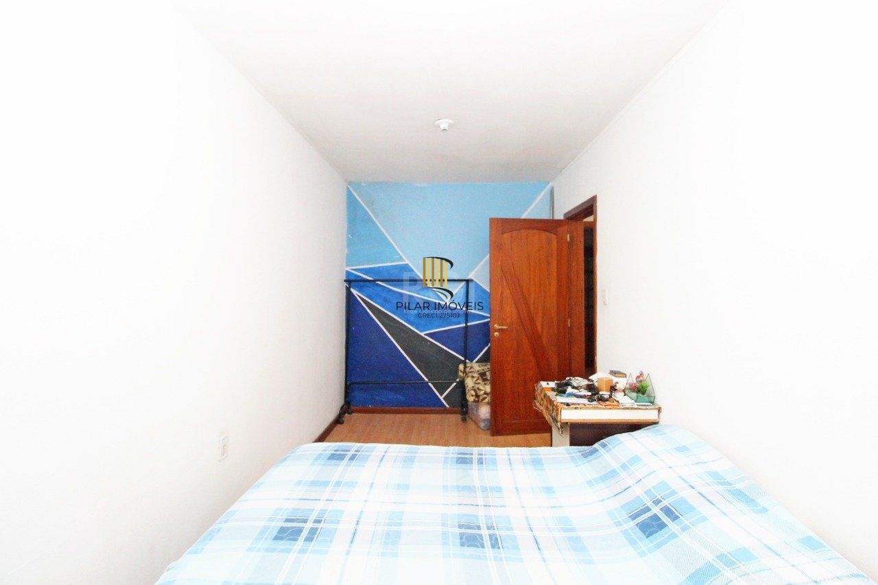 Casa 5 Dormitório(s) Bairro Camaquã