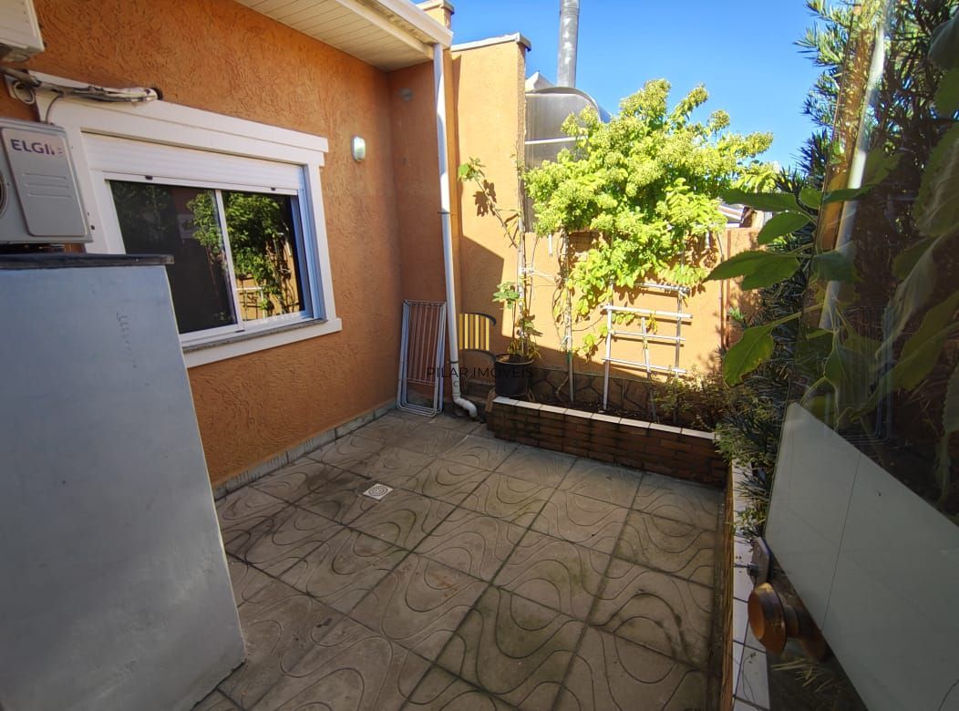 CASA 2D EM CONDOMÍNIO FECHADO COM INFRA - HIPICA - PORTO ALEGRE - RS