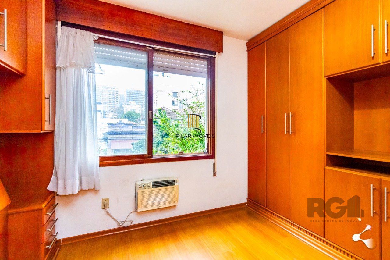 Apartamento com 2 dormitórios e 1 vaga de garagem escriturada  no bairro Rio Branco