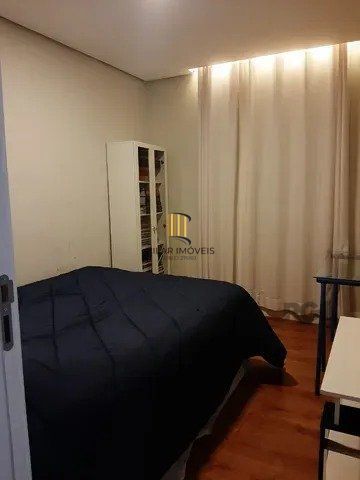 Apartamento de 3 dormitórios com vaga no bairro Partenon