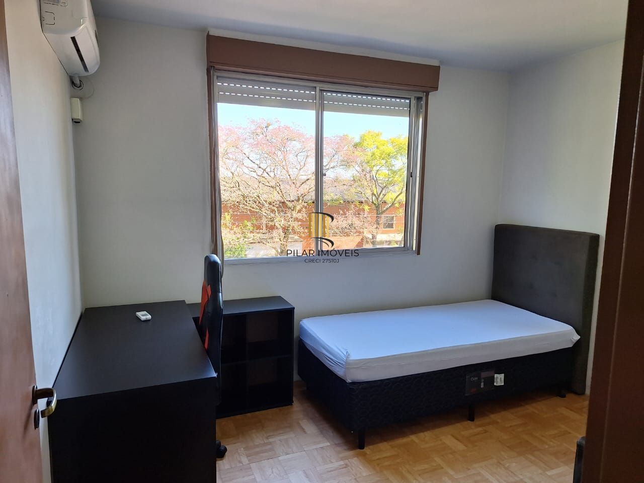 Apartamento mobiliado com 2 quartos no Bairro Humaitá