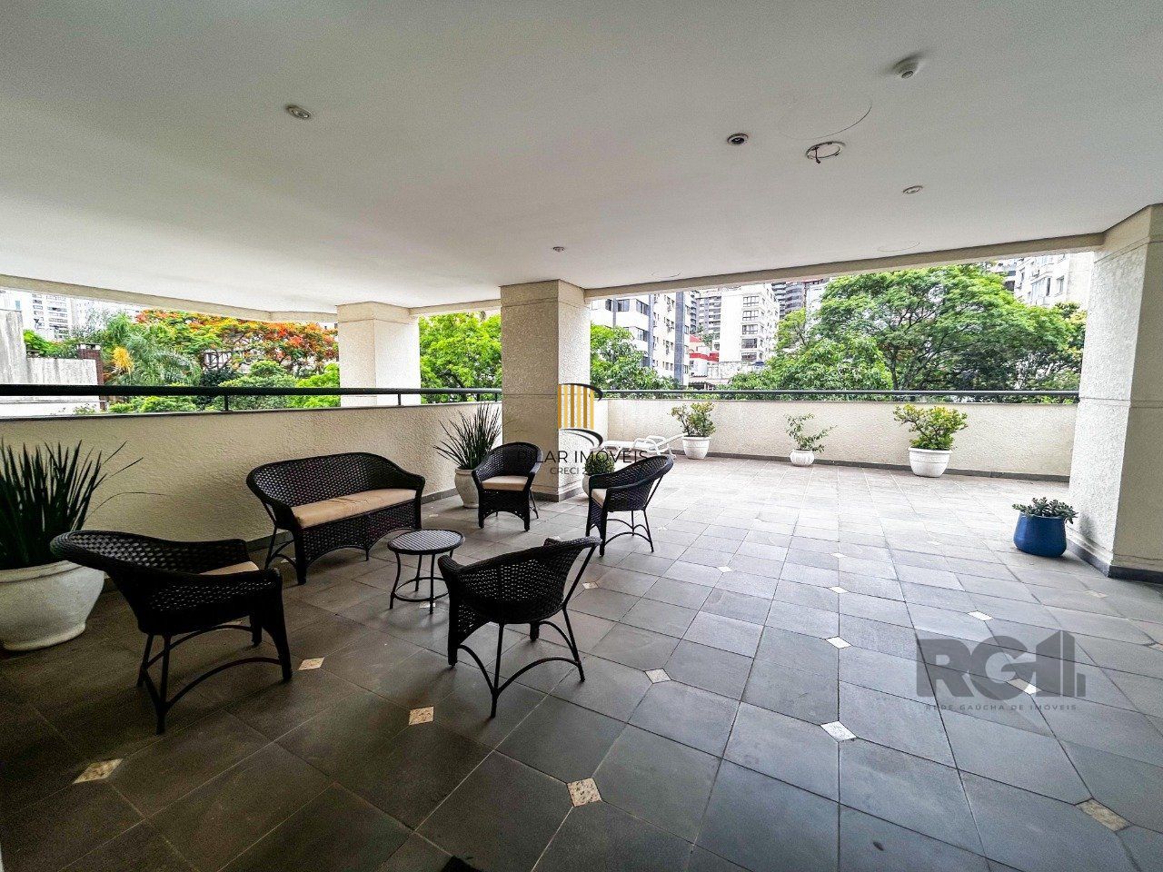 Apartamento 3 dormitórios no bairro Mont Serrat