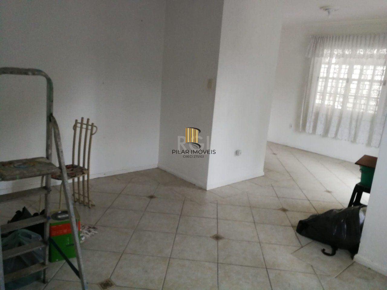 Casa para Venda - 170m², 3 dormitórios, 3 vagas - Nonoai, Porto Alegre