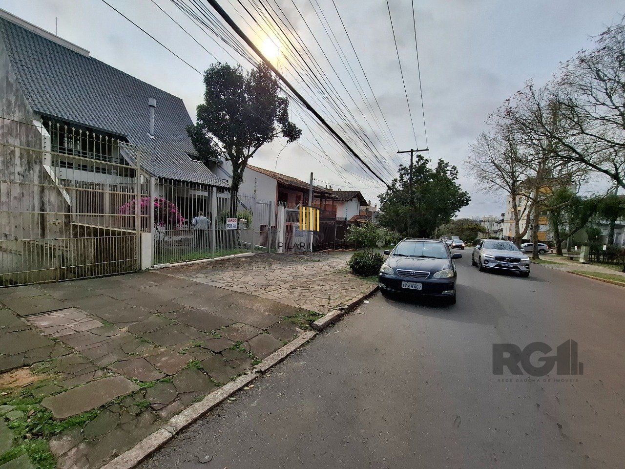 Casa com 537,00 m² com 04 dormitórios no Bairro Tristeza
