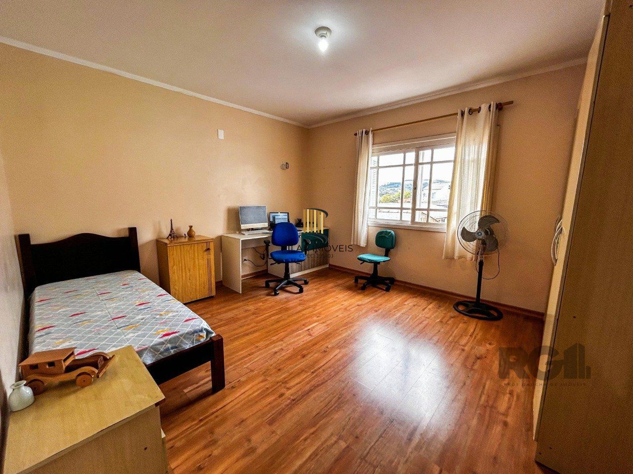 Casa 4 dormitórios no bairro Vila Nova