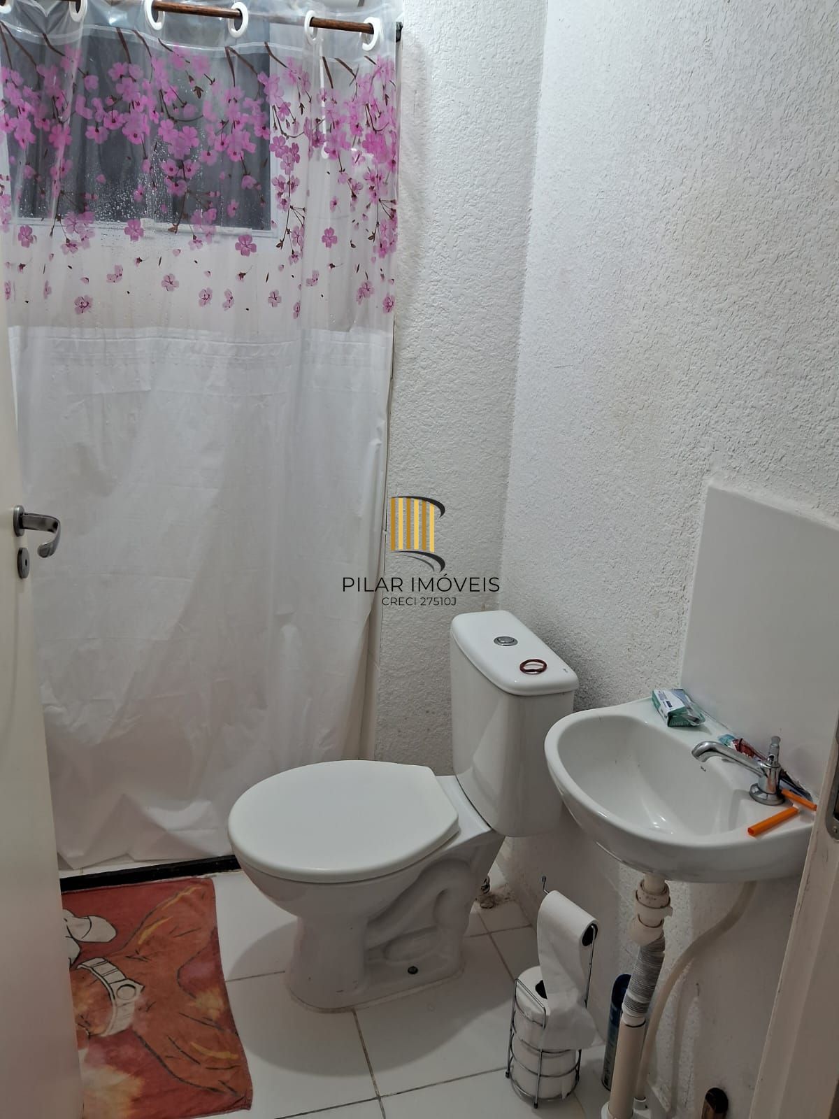 Apartamento 2 Dormitórios, 2º Andar, 01 vaga no Bairro Sarandi em Porto Alegre.