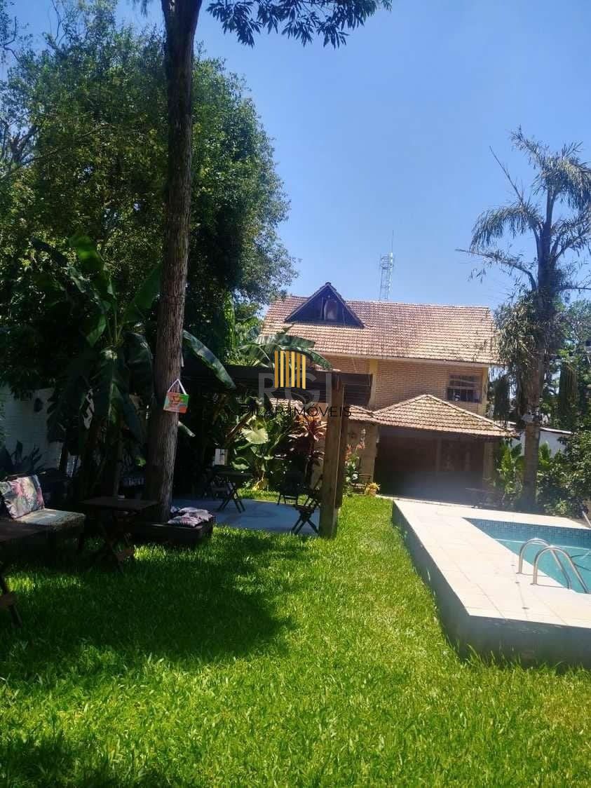 Casa com 3 dormitórios no bairro Olaria em Canoas