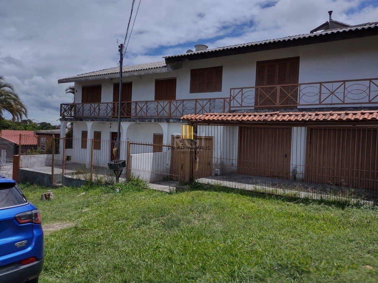 Casa  3 dormitórios, sendo 1 suites, 2 vagas - Medianeira, Porto Alegre/RS