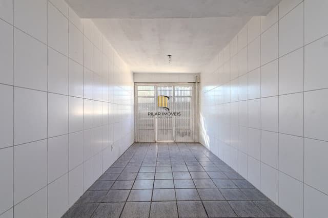 Casa com 04 quartos no Bairro : Partenon em Porto Alegre/RS