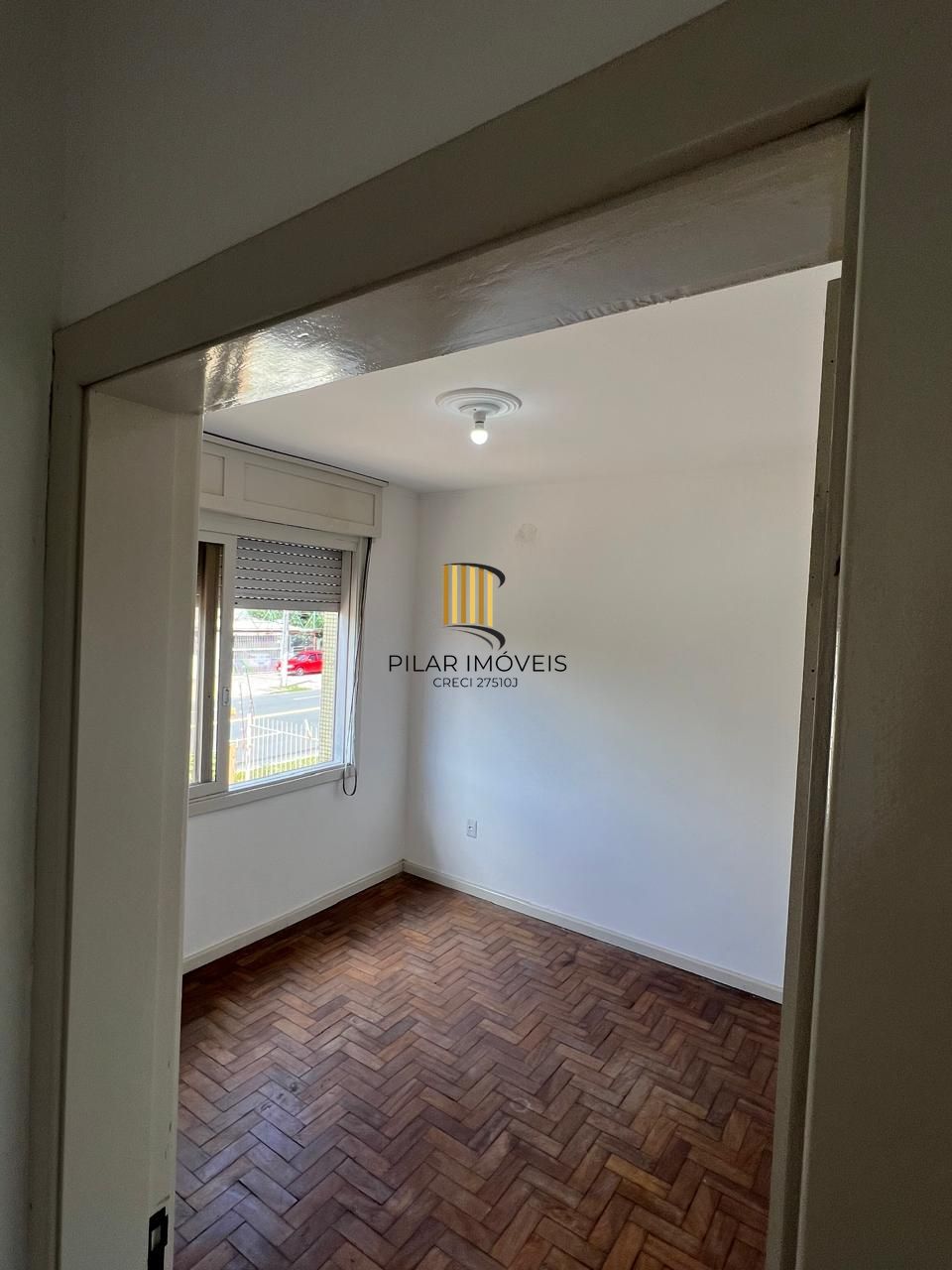 Apartamento à Venda com 02 Quartos na Av do Forte, Vila Ipiranga em Porto Alegre