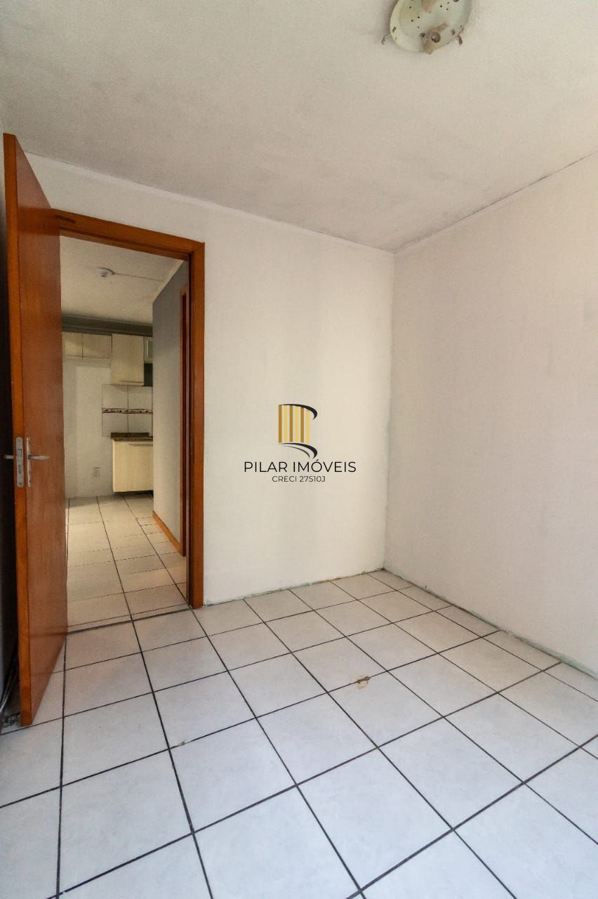 Apartamento com 02 quartos e 01 vaga no Bairro Lomba do Pinheiro em Porto Alegre