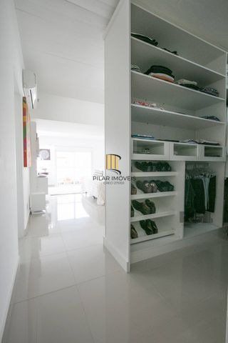 Casa 3 dormitórios no bairro Três Figueiras
