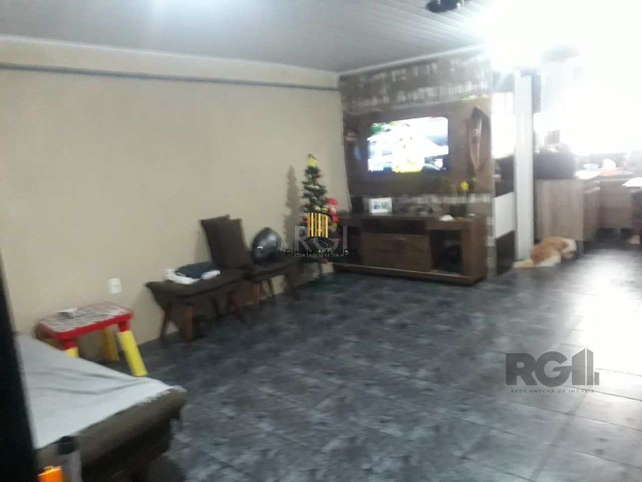 Casa com 3 dormitórios, sendo 1 suíte no bairro Hípica