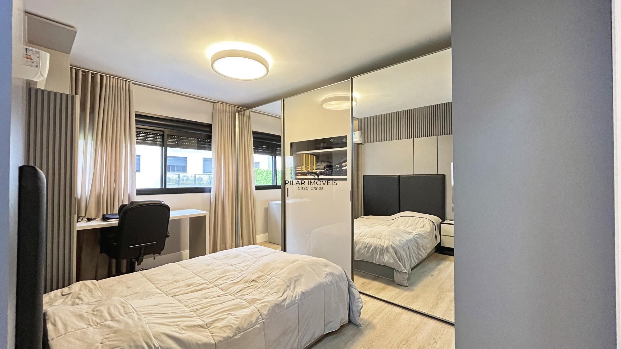 LINDO APARTAMENTO 3 DORMITÓRIOS NO MENINO DEUS