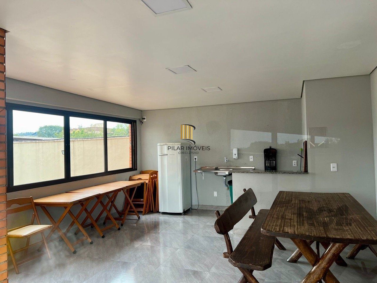 Apartamento 2 dormitórios mobiliado no bairro  Partenon.