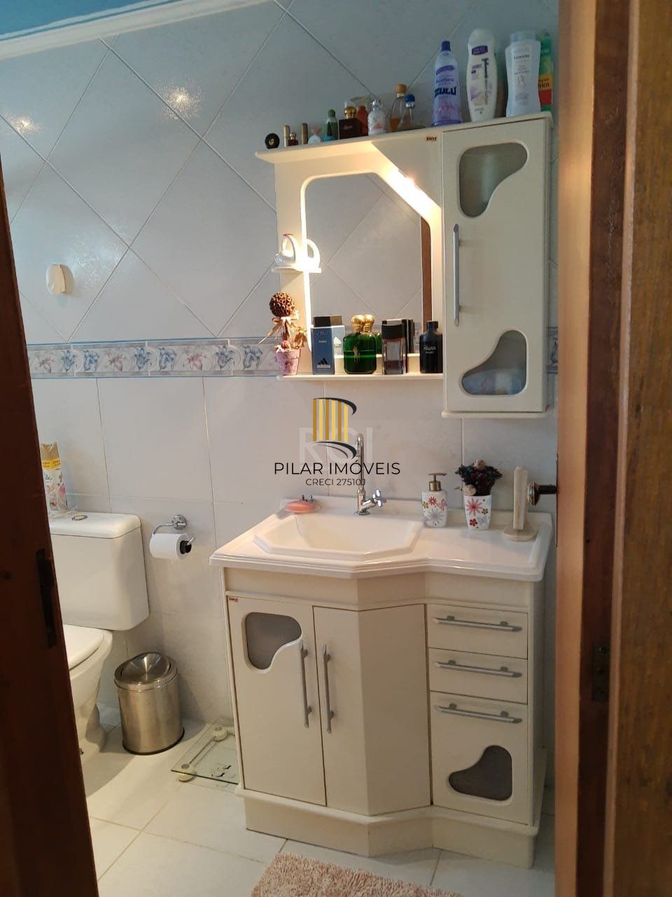 Casa para Venda - 103.38m², 2 dormitórios, sendo 1 suites, 3 vagas - Cecília, Porto Alegre