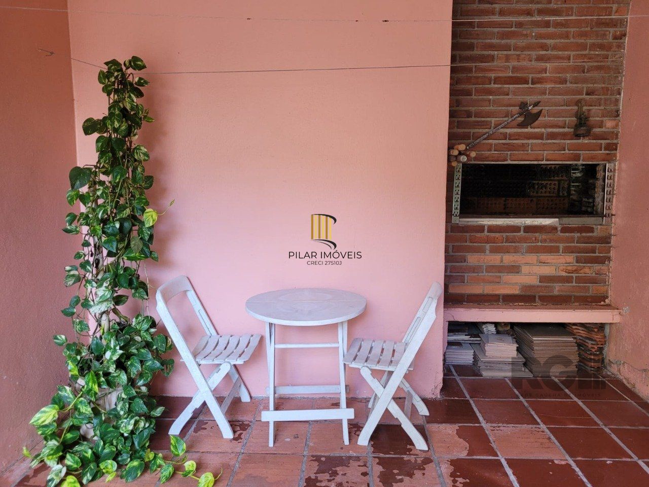 Casa para Venda - 181.5m², 4 dormitórios, 2 vagas - Partenon
