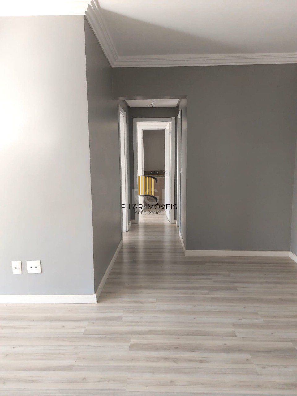 Apartamento de74,39m² de área privativa,  02 dormitórios,  1 suíte, 1 banheiro social e 1 vaga coberta.