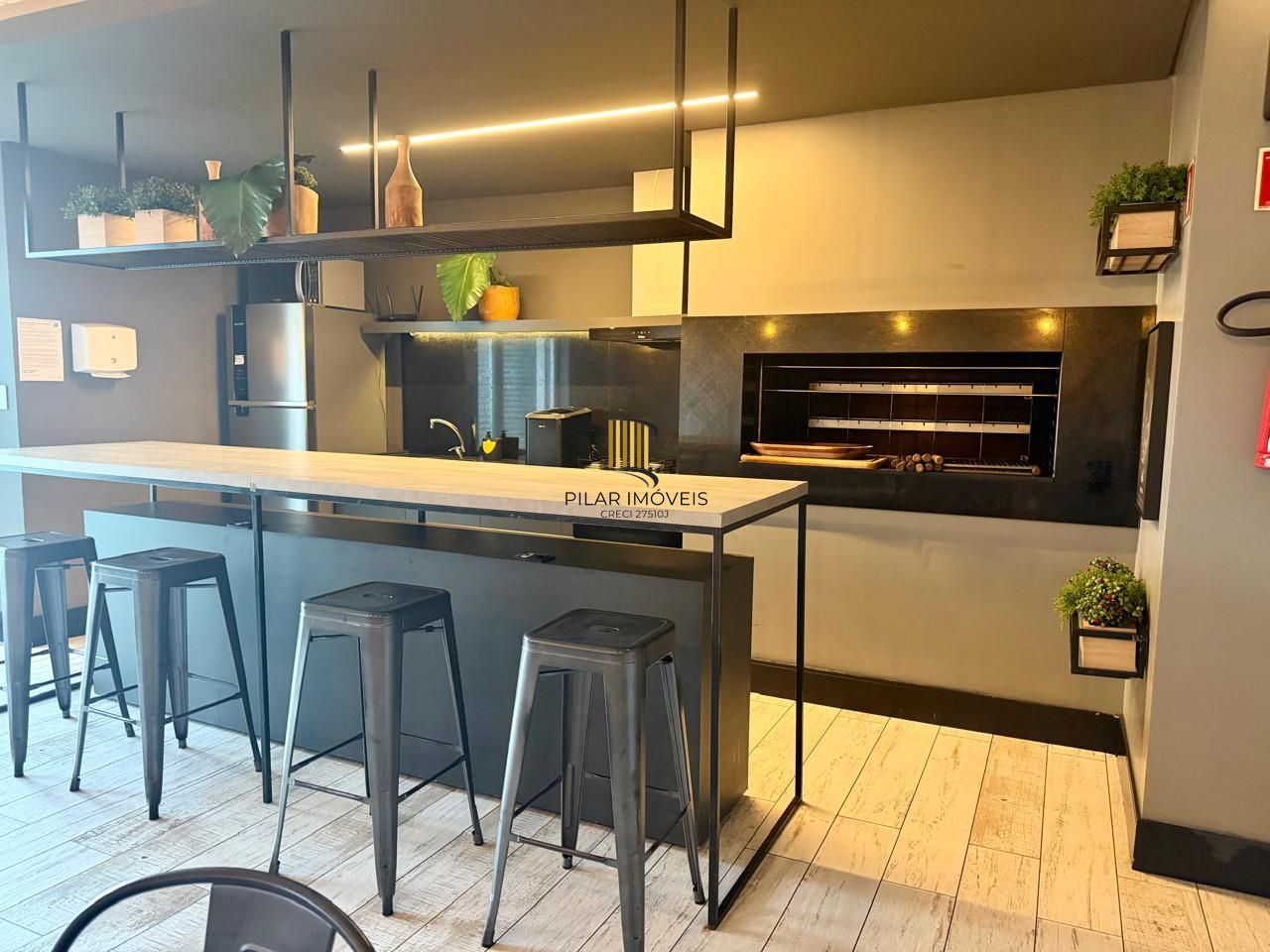 Apartamento com box duplo no bairro Teresópolis