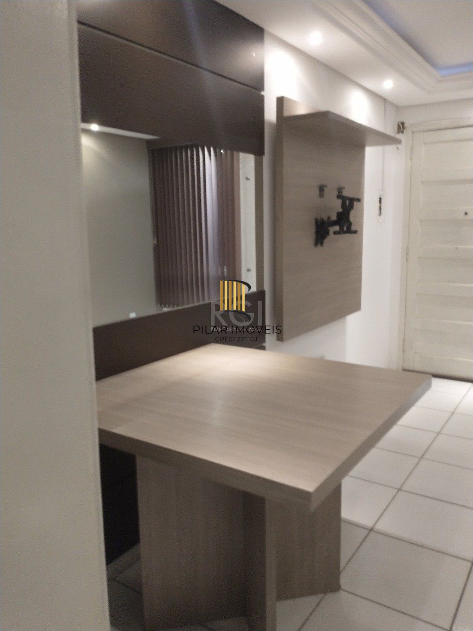 Apartamento para Venda - 54.63m², 2 dormitórios, 1 vaga - Camaquã