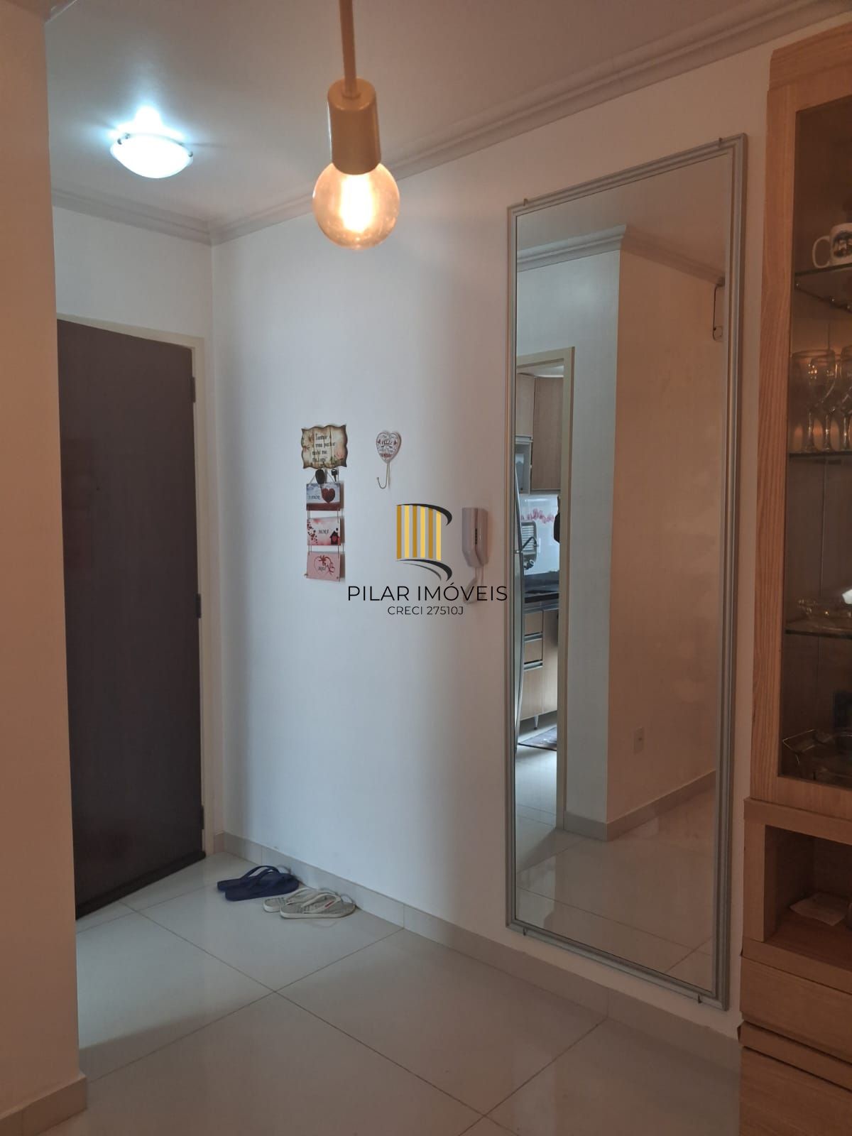 Apartamento de 02 quartos no Bairro: Teresópolis ao Lado do Shopping Bourbon