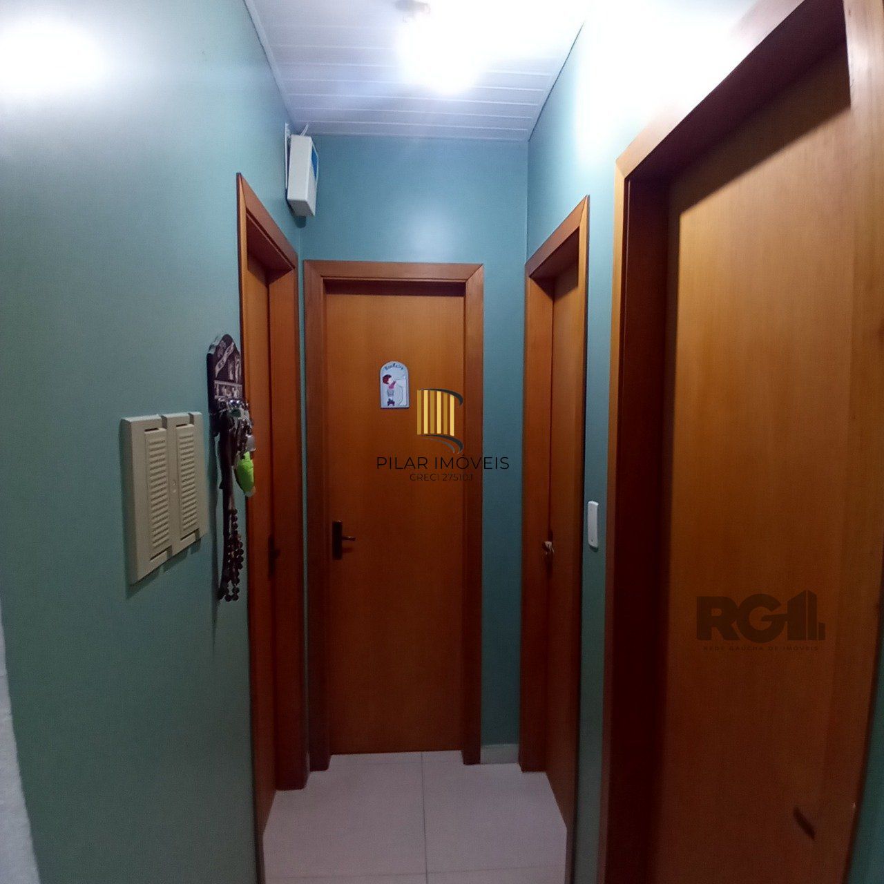Casa para Venda - 97,95m², 4 dormitórios, 1 vagas - Hípica, Porto Alegre