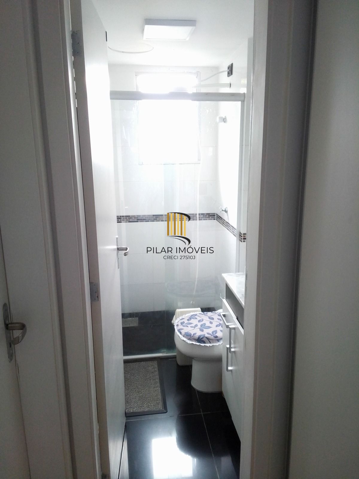 Apartamento para Venda - 45.81m², 2 dormitórios, 1 vaga, Lomba do Pinheiro