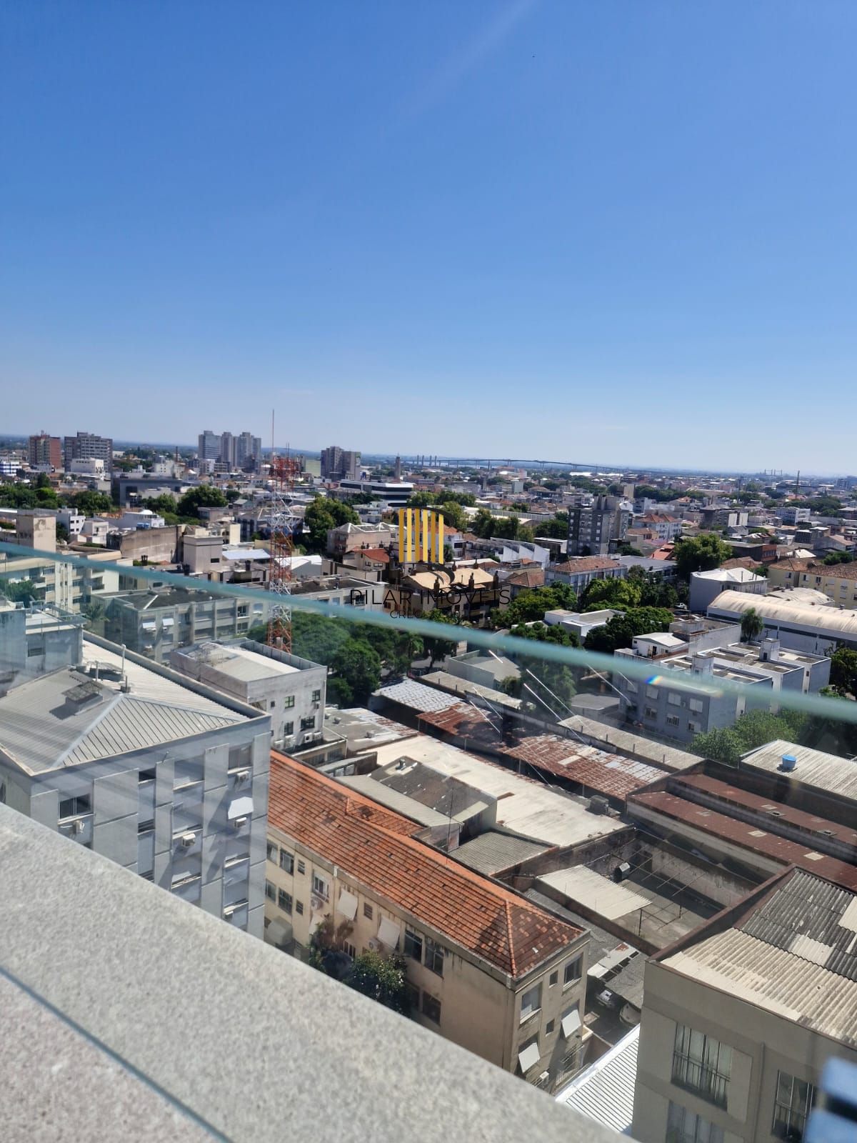 Apartamento 01 dormitório, 01 vaga no Bairro São João em Porto Alegre