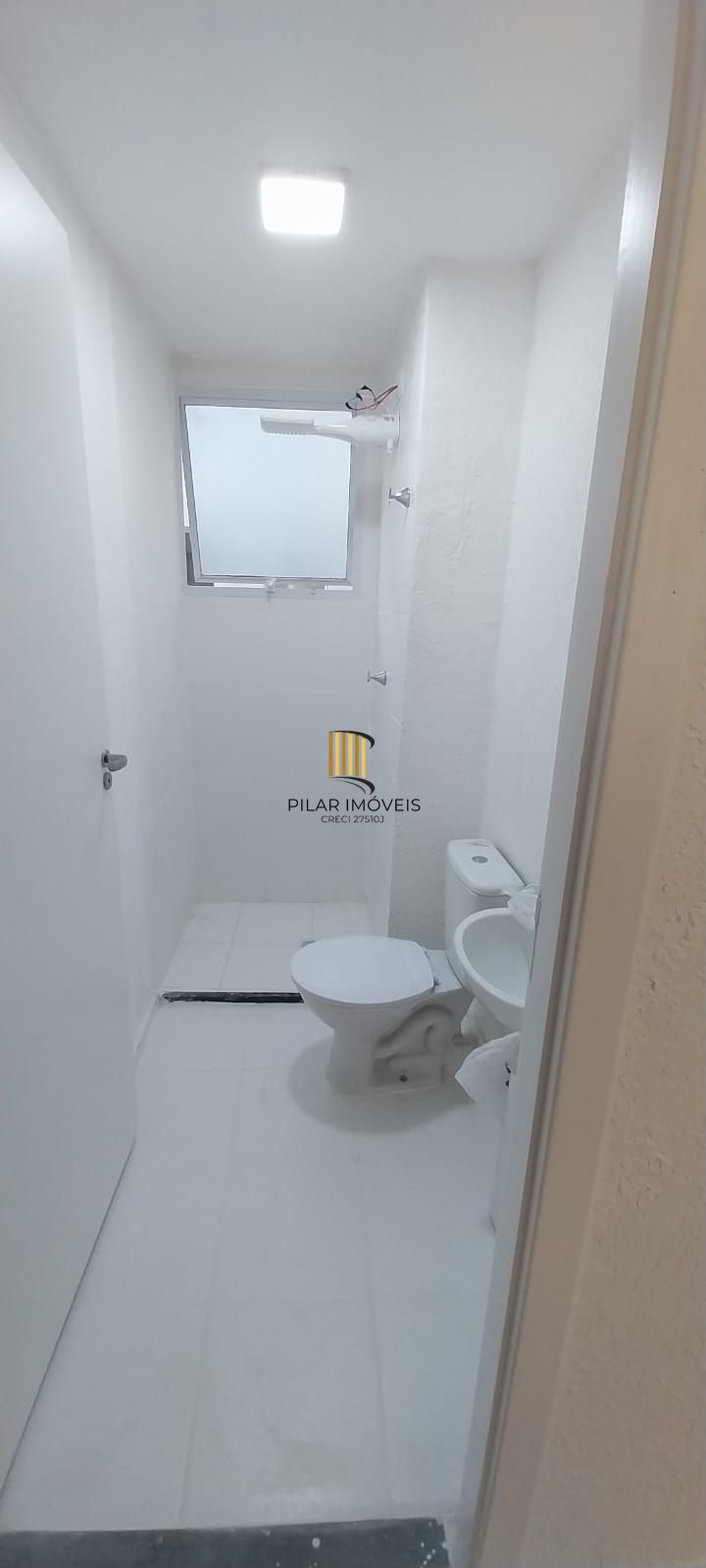 Apartamento com 02 quartos no Condomínio Alto Protásio