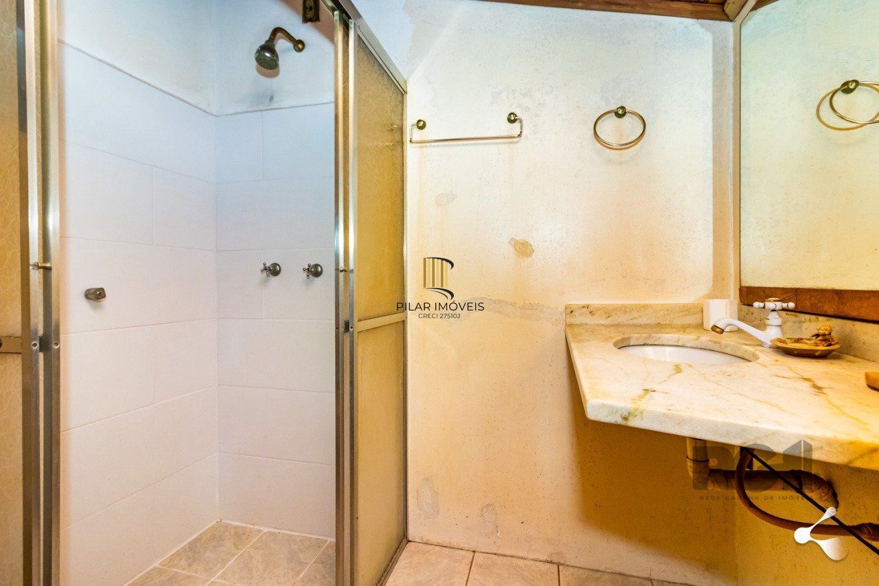 CASA, 4 DORMITÓRIOS, 3 SUÍTES, 2 VAGAS DE GARAGEM, BAIRRO IPANEMA, PORTO ALEGRE/RS