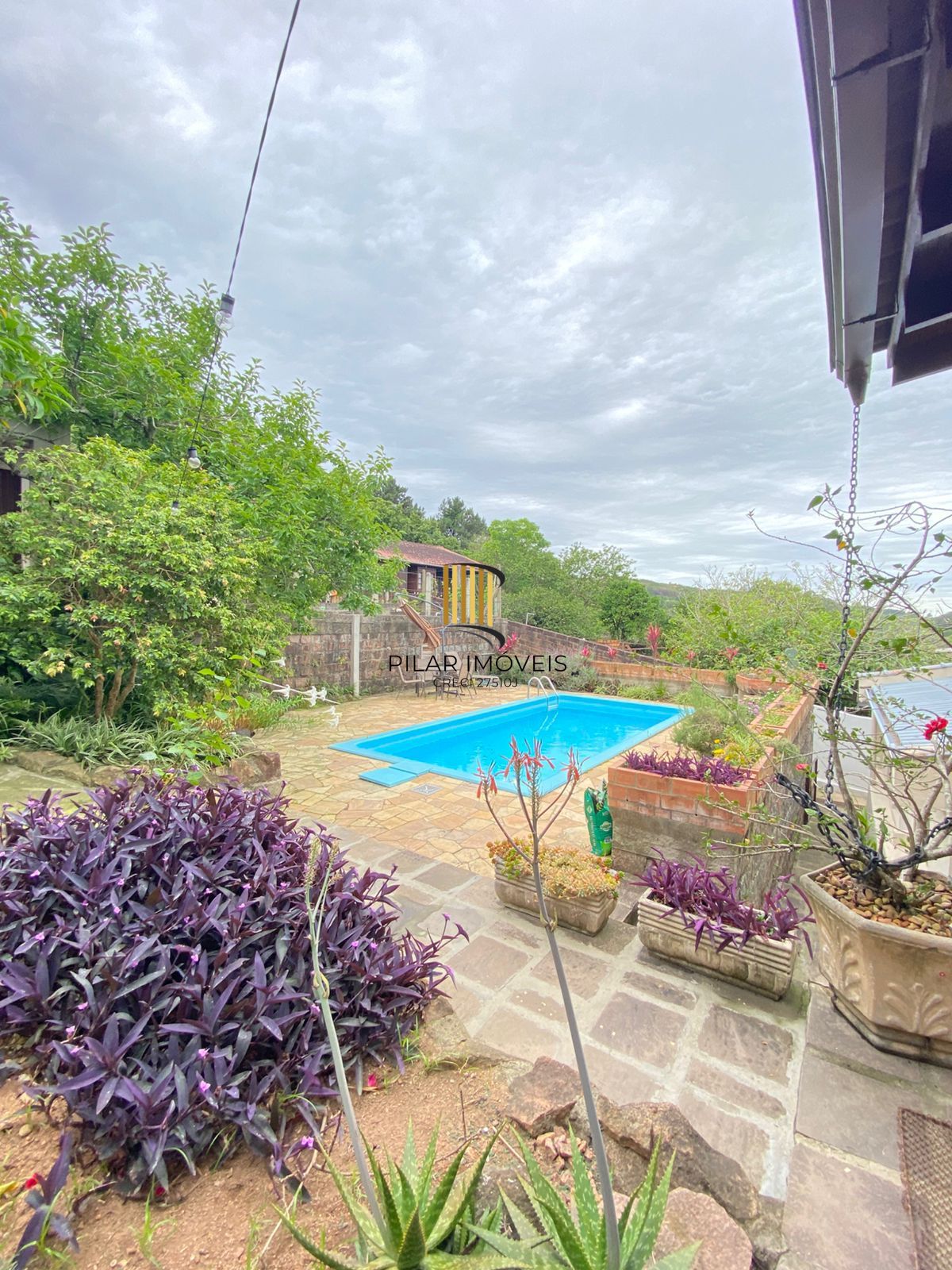 Casa Residencial à Venda em Porto Alegre