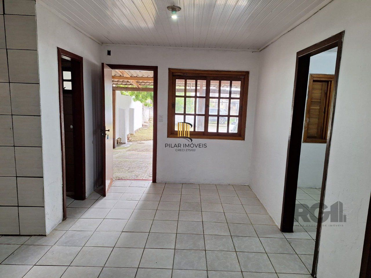 Casa 2 dormitórios no bairro Ponta Grossa - Pilar Imóveis